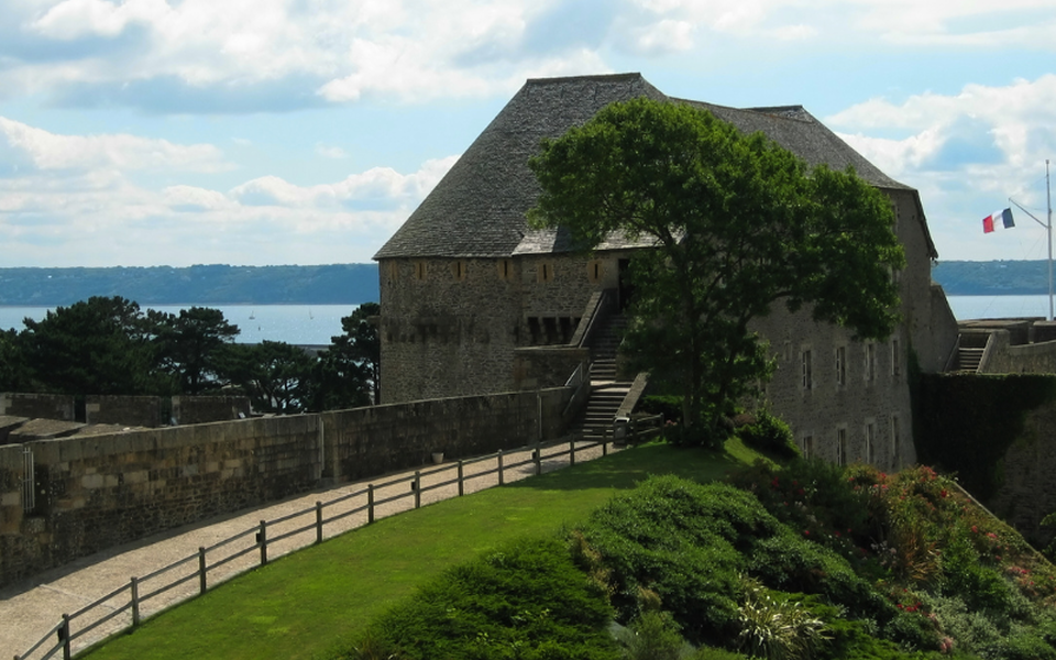 que visiter a brest chateau 