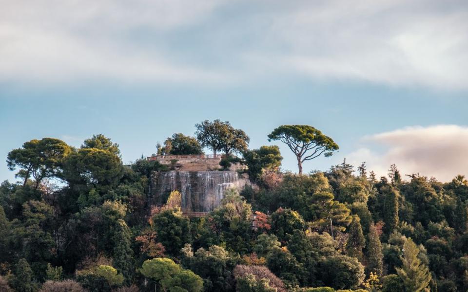 Profitez de la colline au chateau avec vos Chèques-Vacances