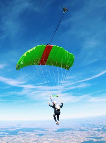 activités sensations fortes parachute ANCV