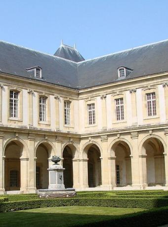 visiter reims musee st remi leguide ancv