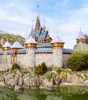 Disneyland paris chateau arendelle